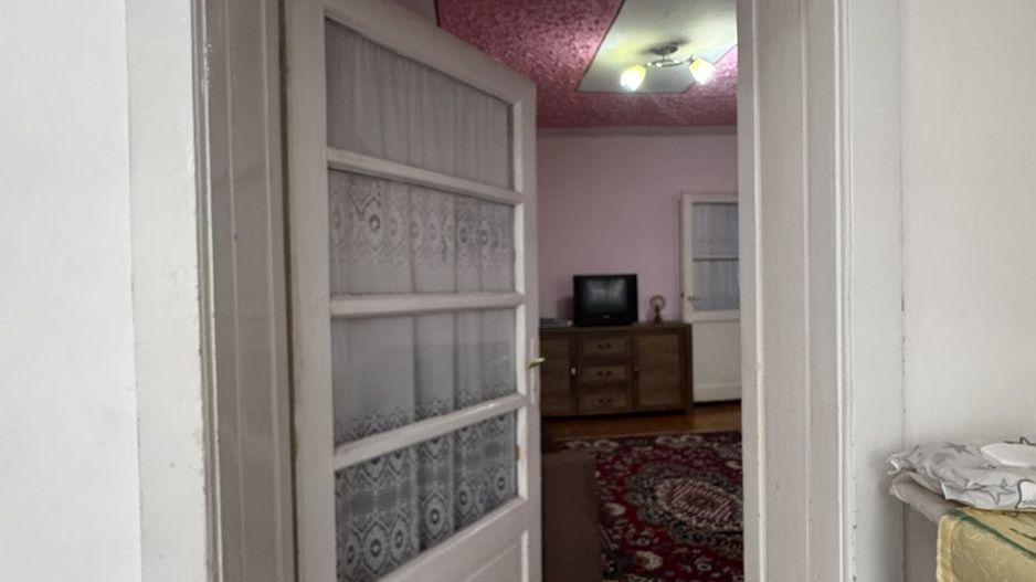 De vânzare Casă în Grădiște, curte + grădină proprie generoasă Arad - Poză 13