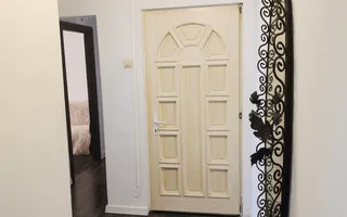 Apartament mobilat3 camere-Tractoru - Poză 13