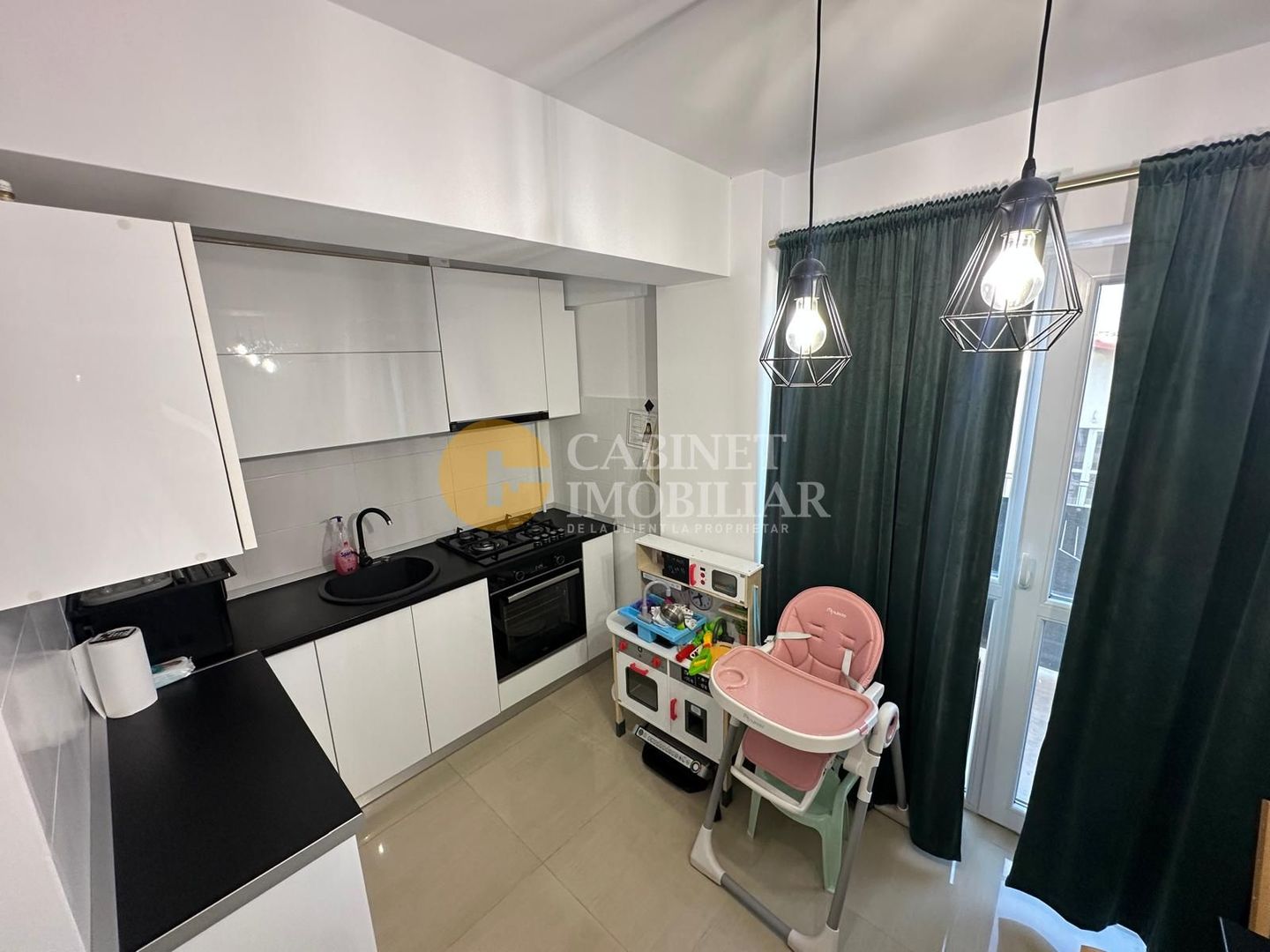 Apartament 3 Camere Decomandat - Zona Valea Lupului - Poză 5