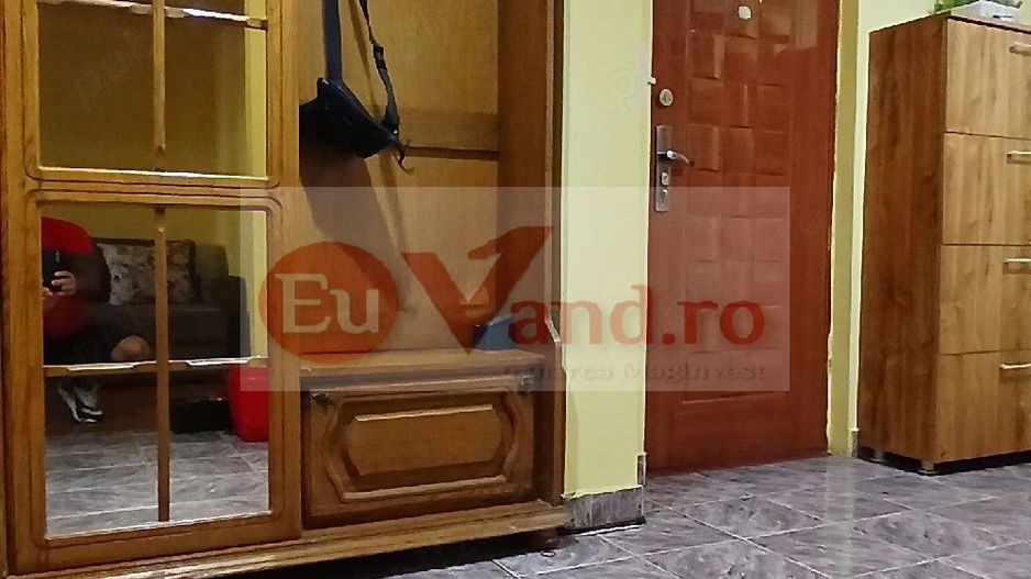 De inchiriat apartament 3 camere, I. C. frimu, et. 3, 450 euro - Poză 2
