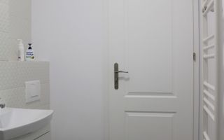 Parter inalt, loc de parcare subteran, mobilat modern, zona Soarelui - Poză 13