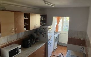 Aradului Vest, 2 camere, decomandat, CENTRALA GAZ, CLIMA - Poză 1