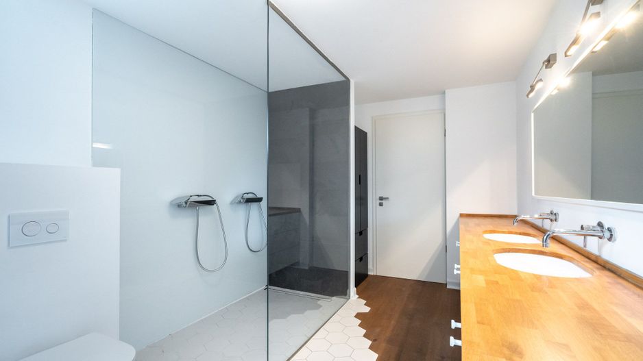 COMISION 0% - Vila eleganta P+2E 380 mp utili, teren 470mp, lac propriu + ponton - Poză 13