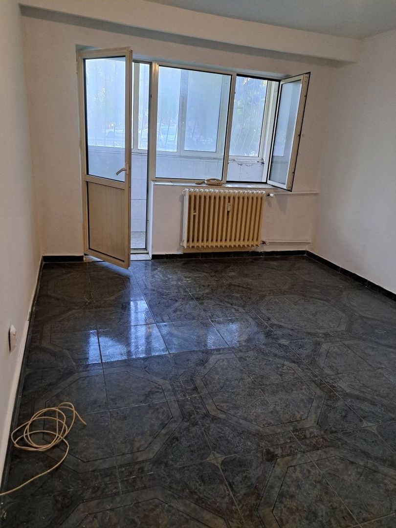 Apartament 3 Camere – Parter – Zona Cireșica, Tomis Nord - Poză 1