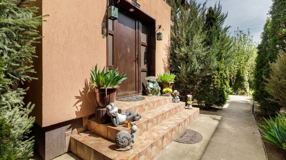 Vila spațioasă și elegantă, aproape de pădure – Tunari, Ilfov - Poză 10