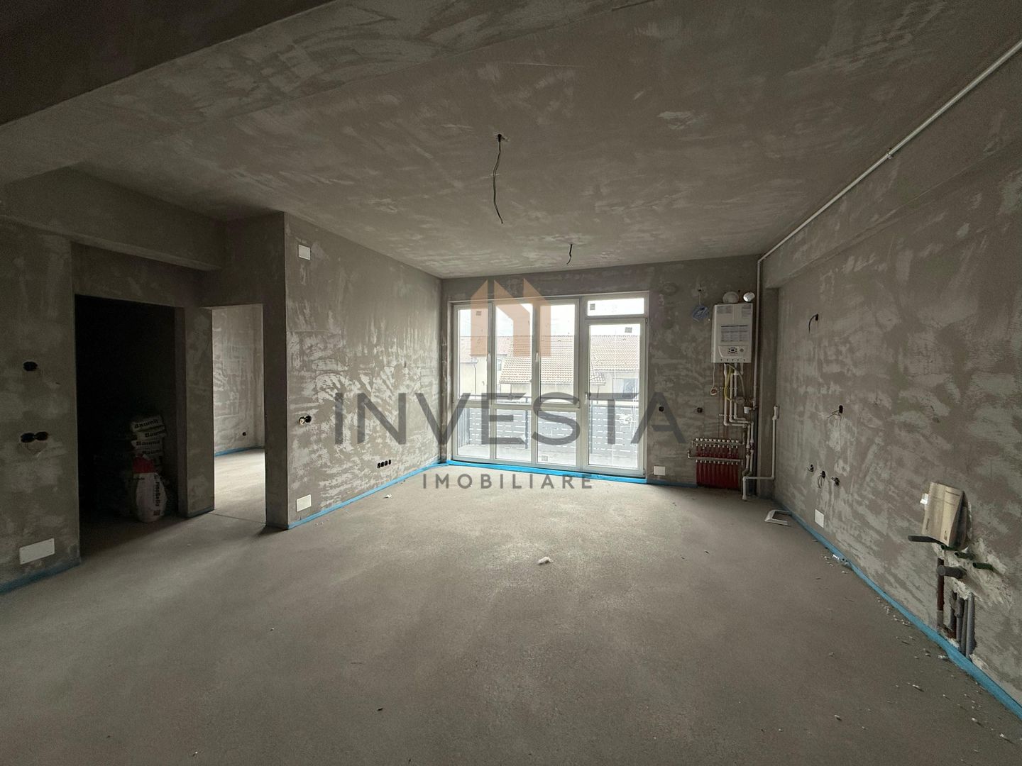 Apartament 3 camere, bloc nou, balcon, zona VIVO! - Poză 3