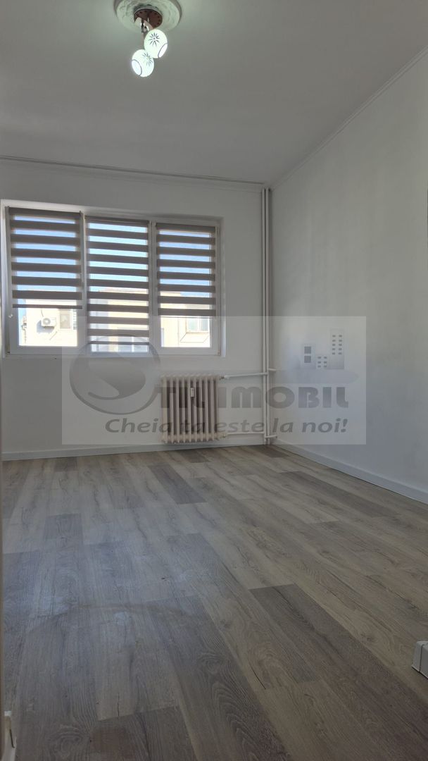 GARSONIERA  LIBERA  ETAJ 2 DIN 3  BAZA 3 - Poză 11