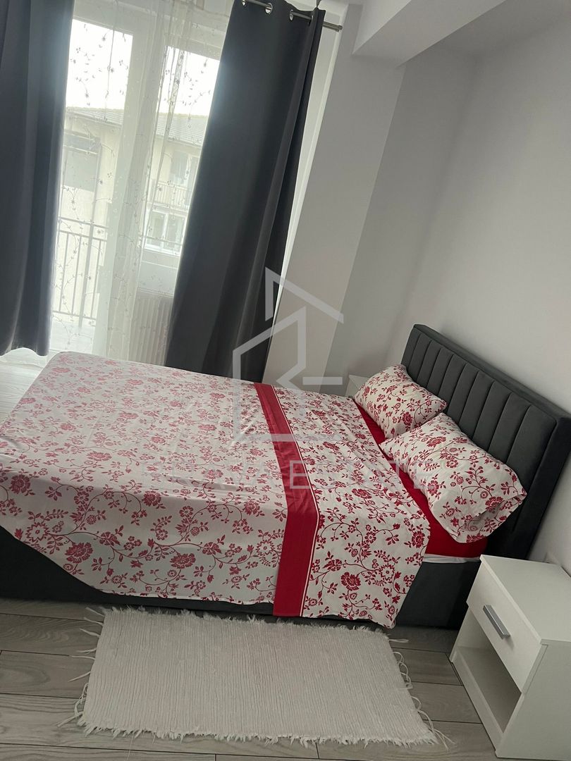 Apartament 2 camere, 42mp, parcare, terasa, balcon, lift, zona Terra - Poză 11