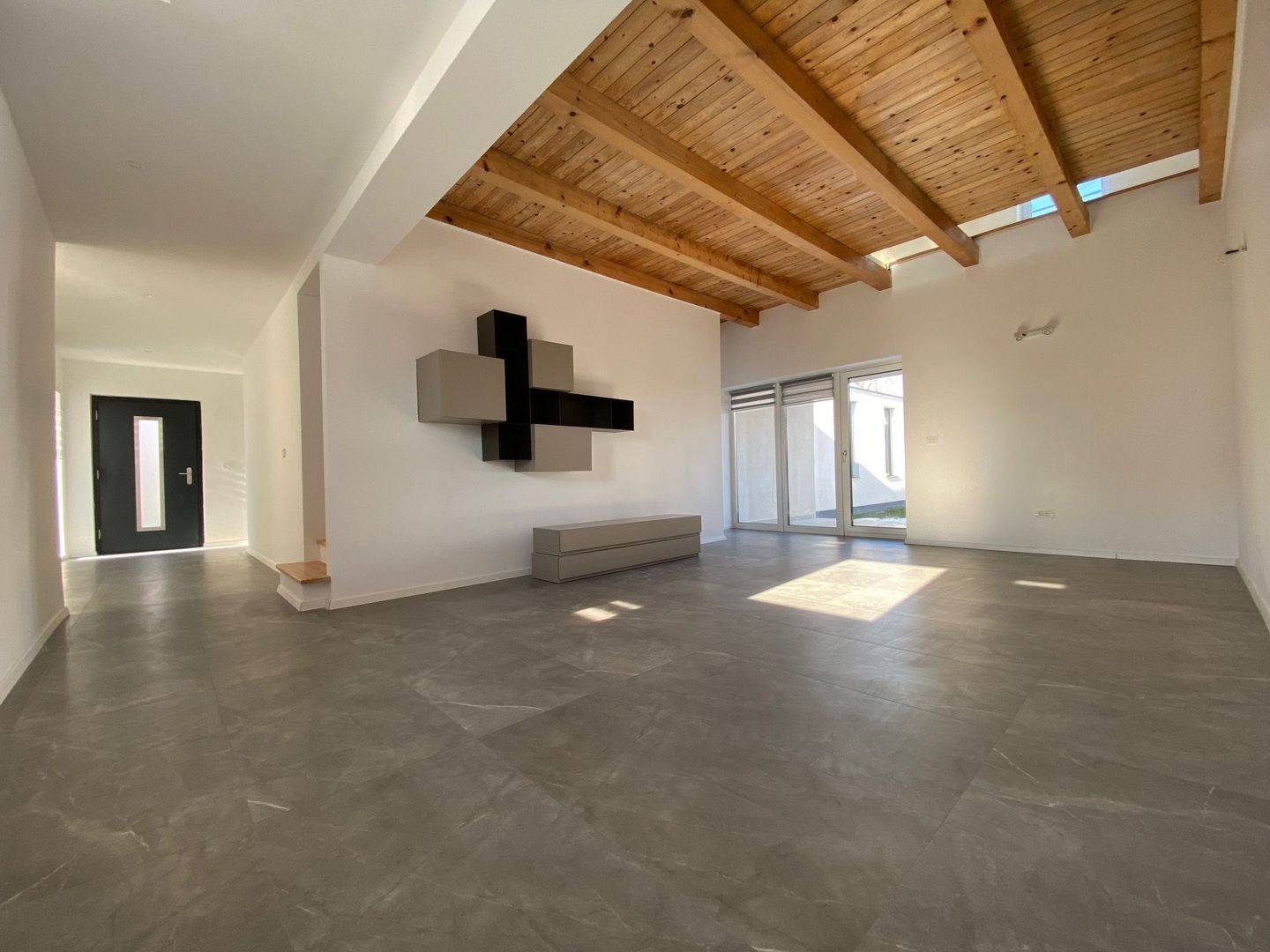 Casa individuala moderna in zona de Nord - Poză 1