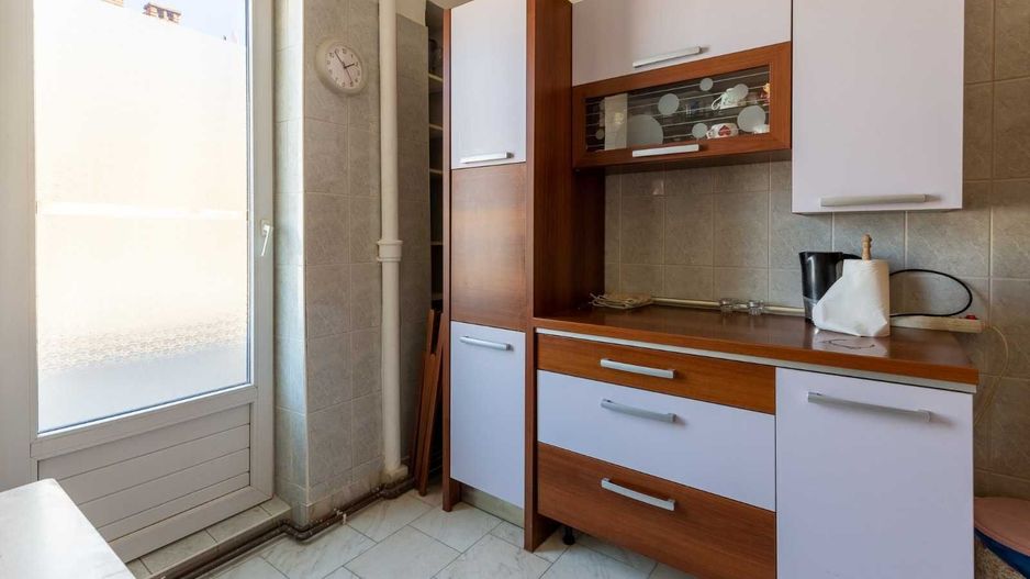 Închiriez apartament 2 camere, Unirii, mobilat, centrala, parcare, AC - Poză 6