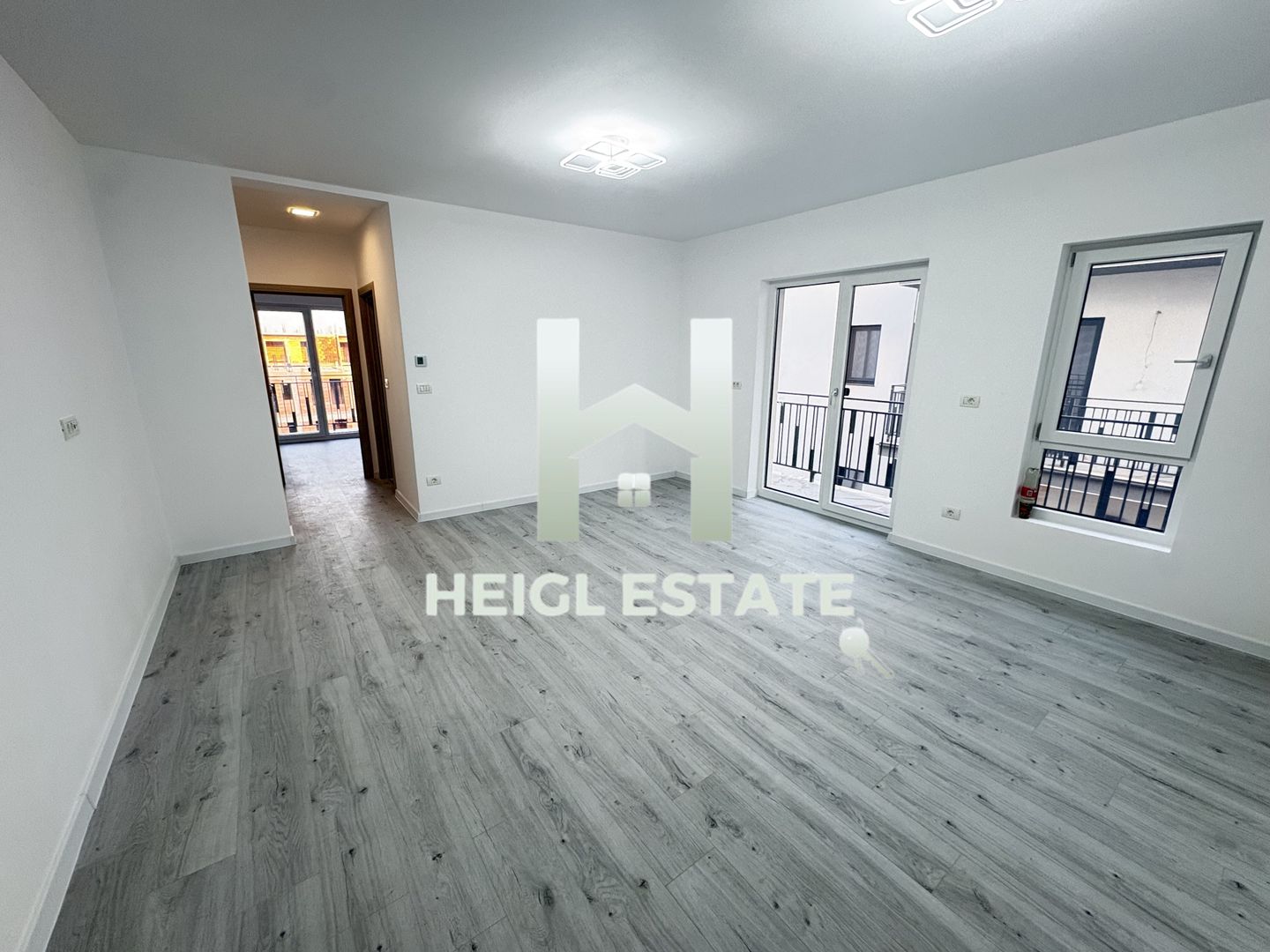 Apartament cu 2 camere si 2 balcoane in Giroc zona Braytim - Poză 1
