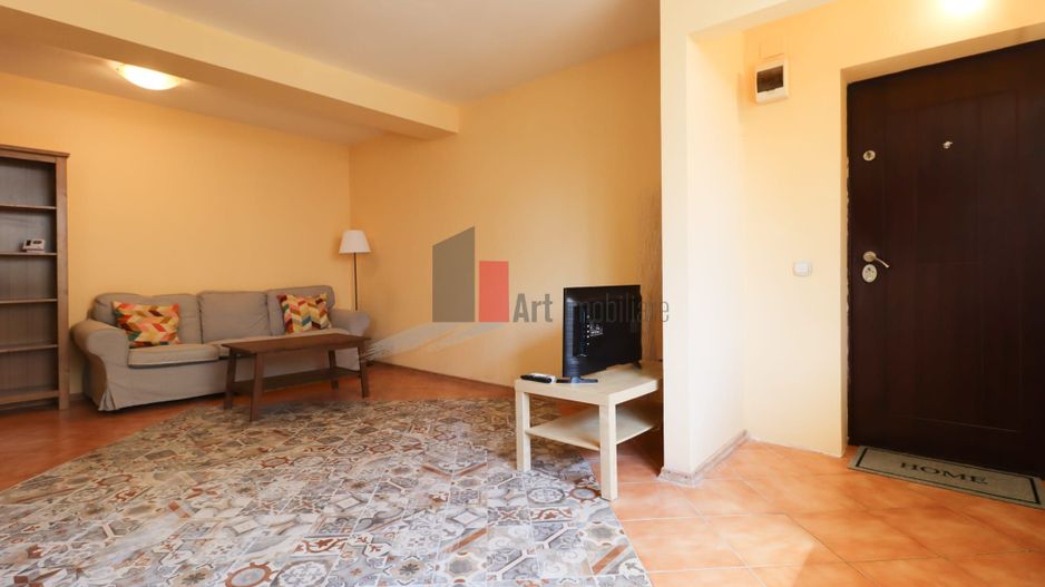 Apartamentul "QETO", bloc cu curte interioara, LIBER - Poză 9