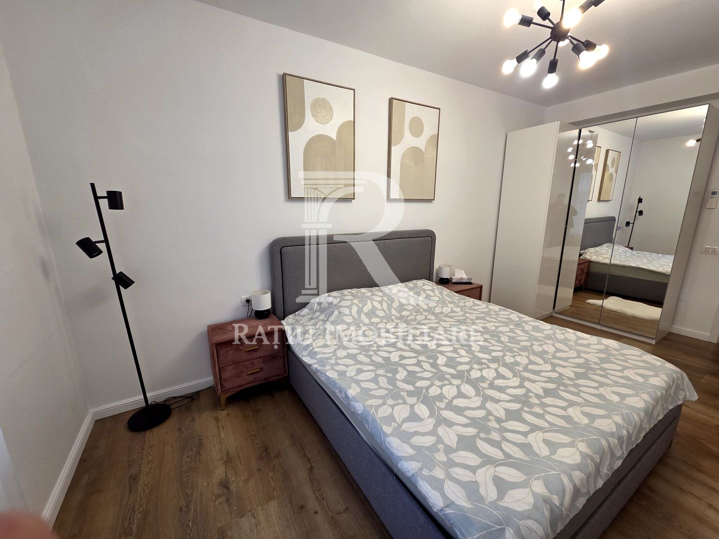 Apartament cu 3 camere | Etaj 1 | Ultracentral |  Oradea - Poză 5