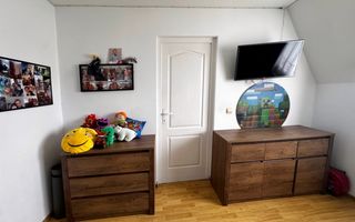Apartament 4 camere decomandat 76,86mp, mansardă + pod + 2 parcări - Poză 4