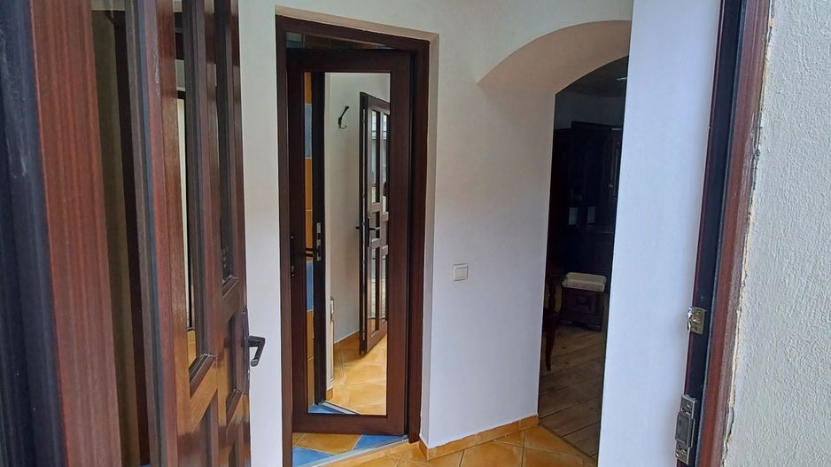 Birou, central, Ady Endre Oradea, 40 mp. 399 E/lună. Comision 0 - Poză 11