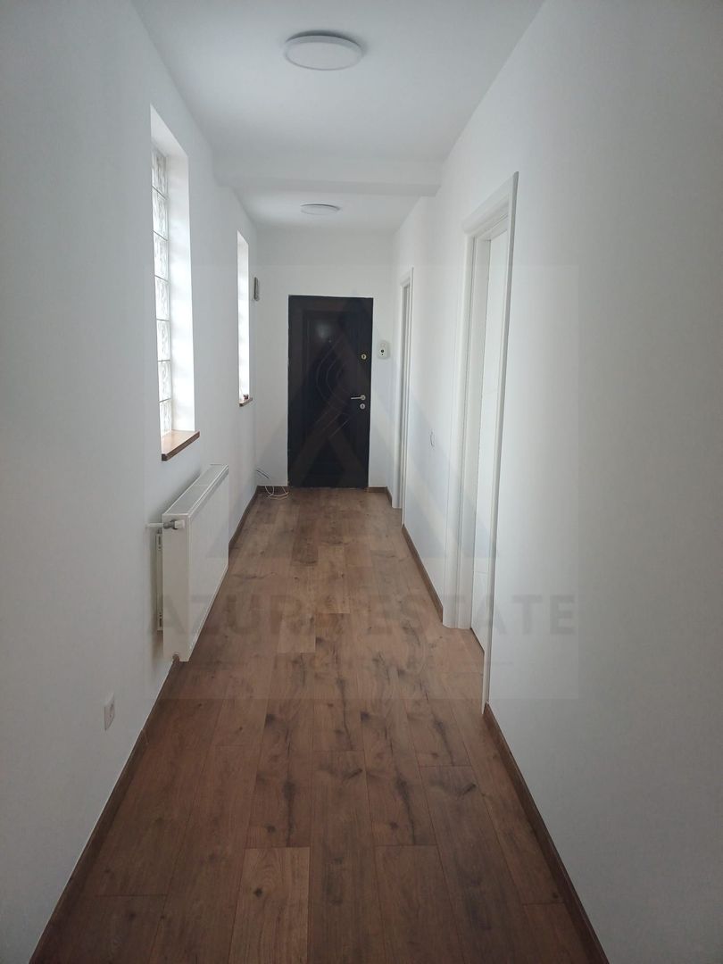Apartament 2 camere partial mobilat cu balcon si parcare zona Turnisor - Poză 4