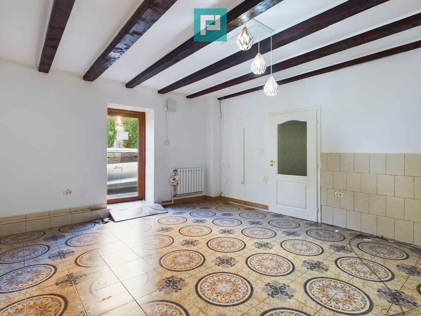 Spațiu versatil în centru – rezidențial/comercial - Poză 3