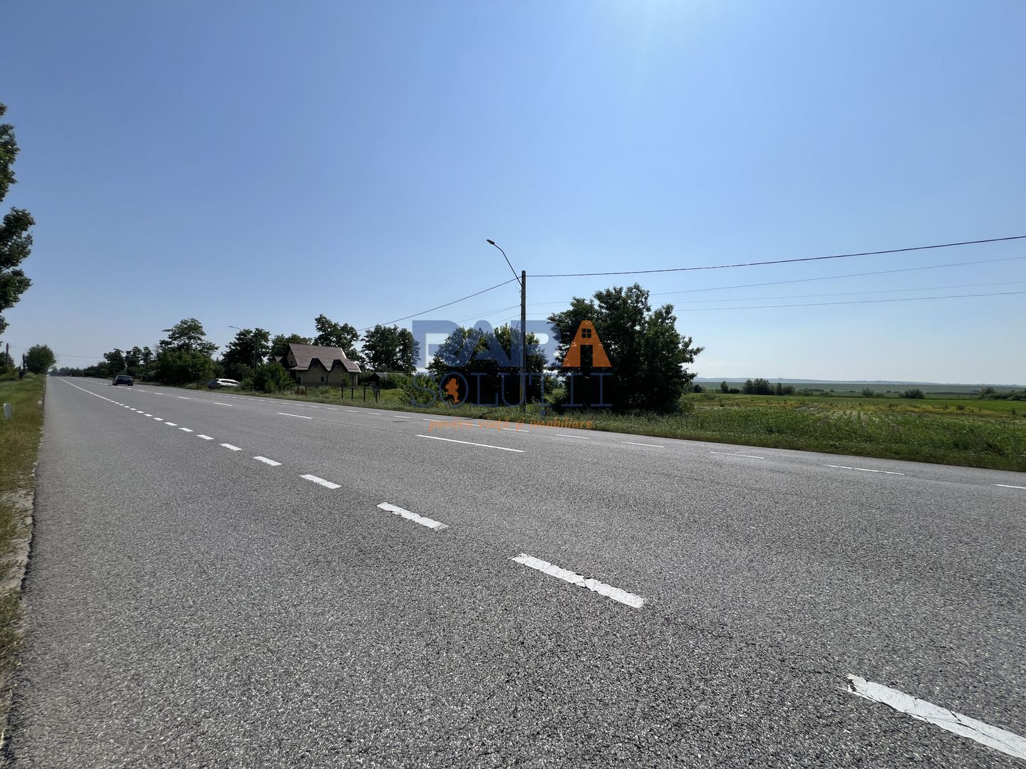 Teren 9969 mp, situat la E85, între două intrări pe autostrada A7 - Poză 4