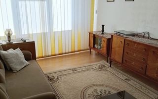 Apartament cu 3 camere, decomandat, zona Republicii - Poză 2