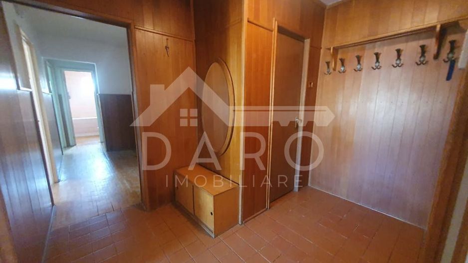 Vând apartament 4 camere in Dâmb - Poză 10