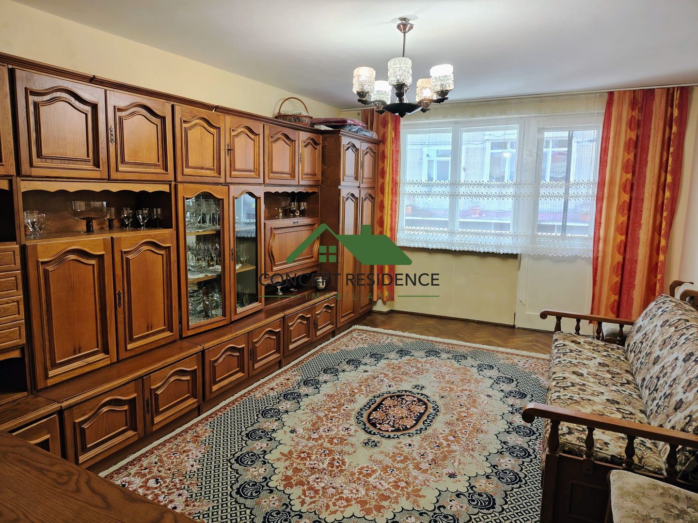 3 camere decomandat, parter înalt, 2 băi, S-V, Dragos Voda - Poză 1