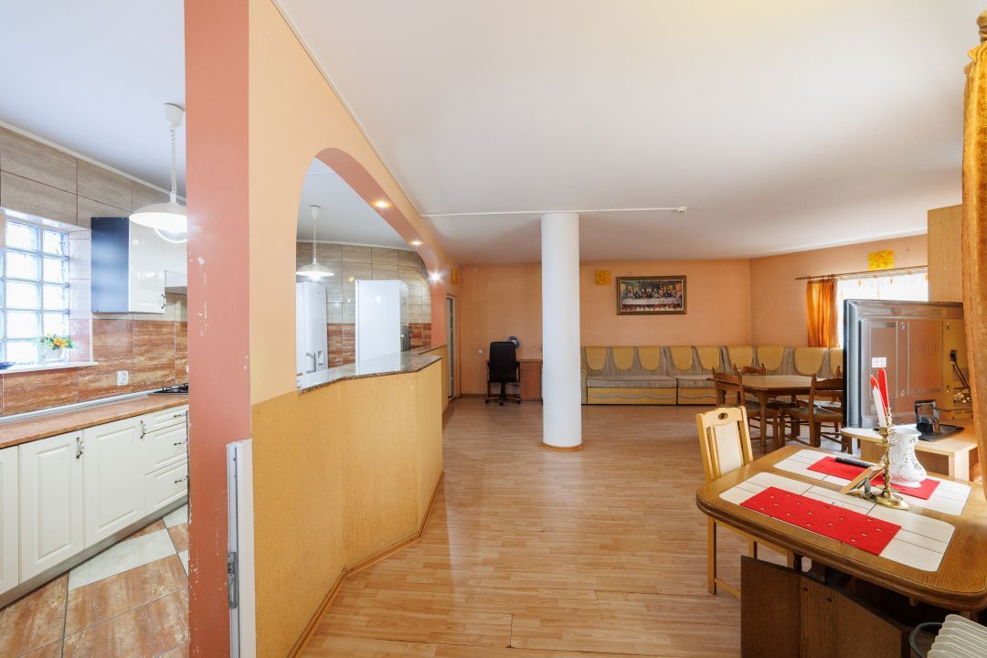 De inchiriat CASA spatioasa si curte proprie Gavana -Alunului - Poză 11