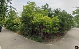 Teren intravilan de 647 mp în Cornești - Miroslava, cu deschidere la stradă pe două laturi - Poză 3