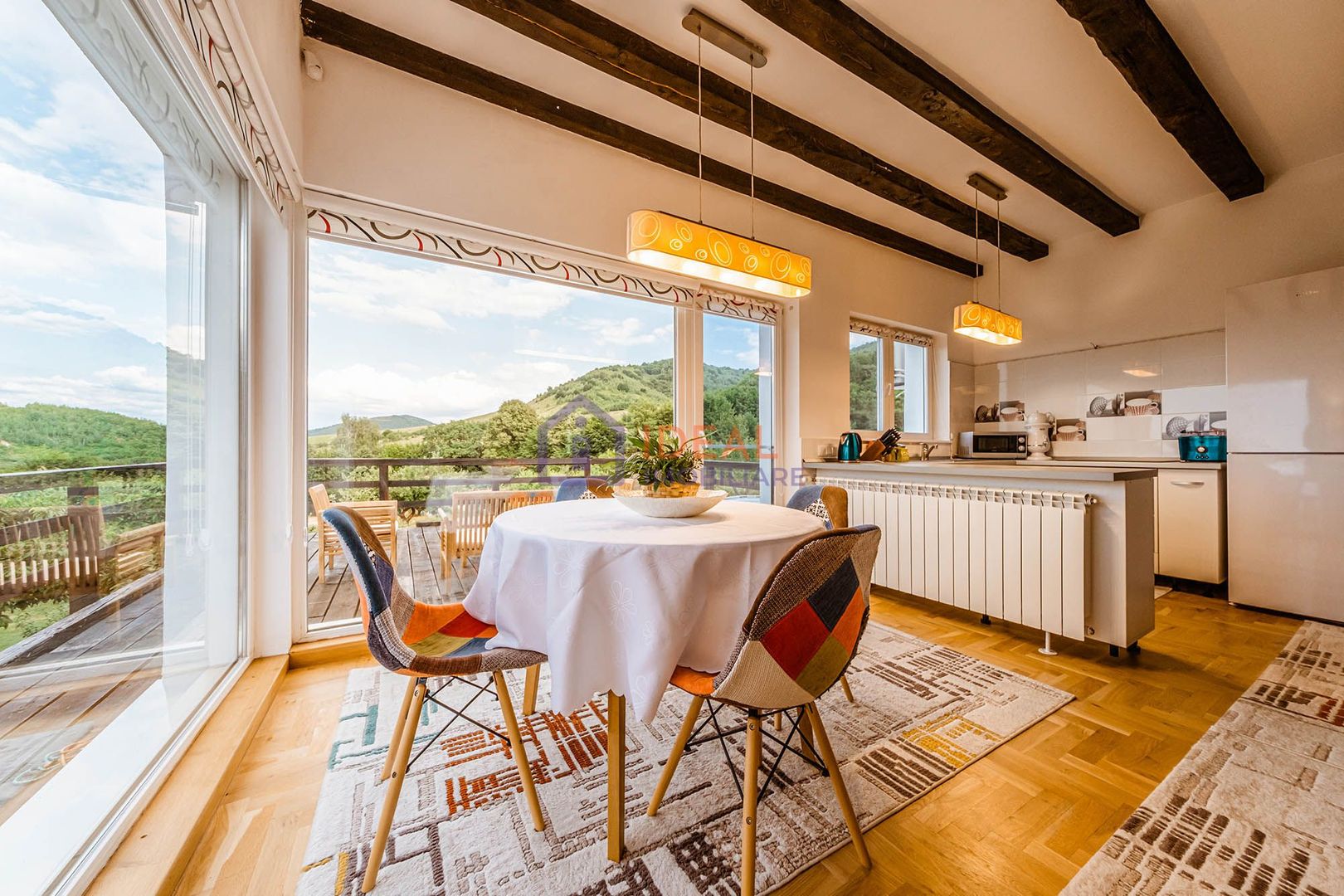 Casa de poveste cu 1.300 mp de teren, in Tocile - Poză 3