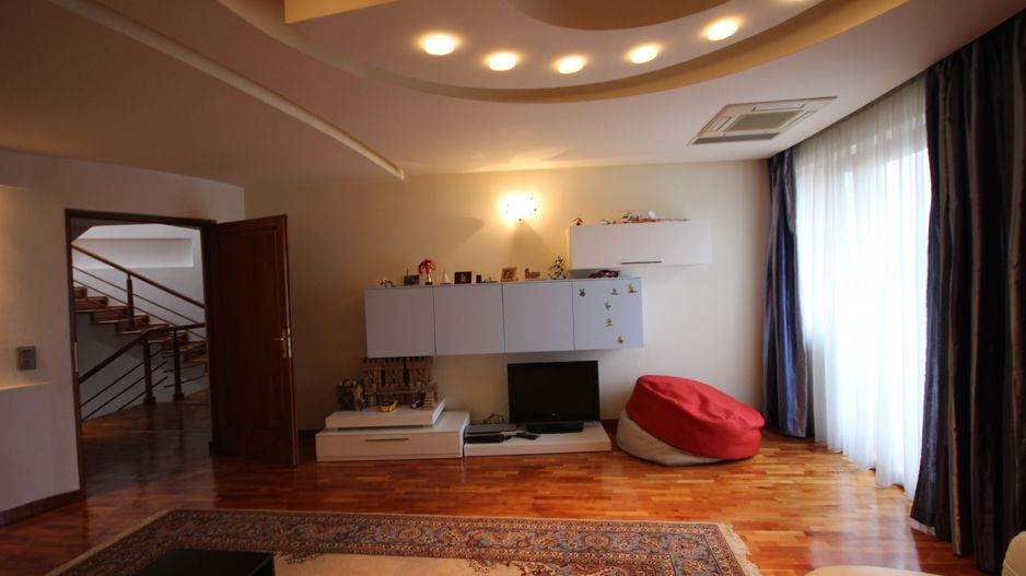 Casa pretabila birouri, camin de batrani - Poză 11