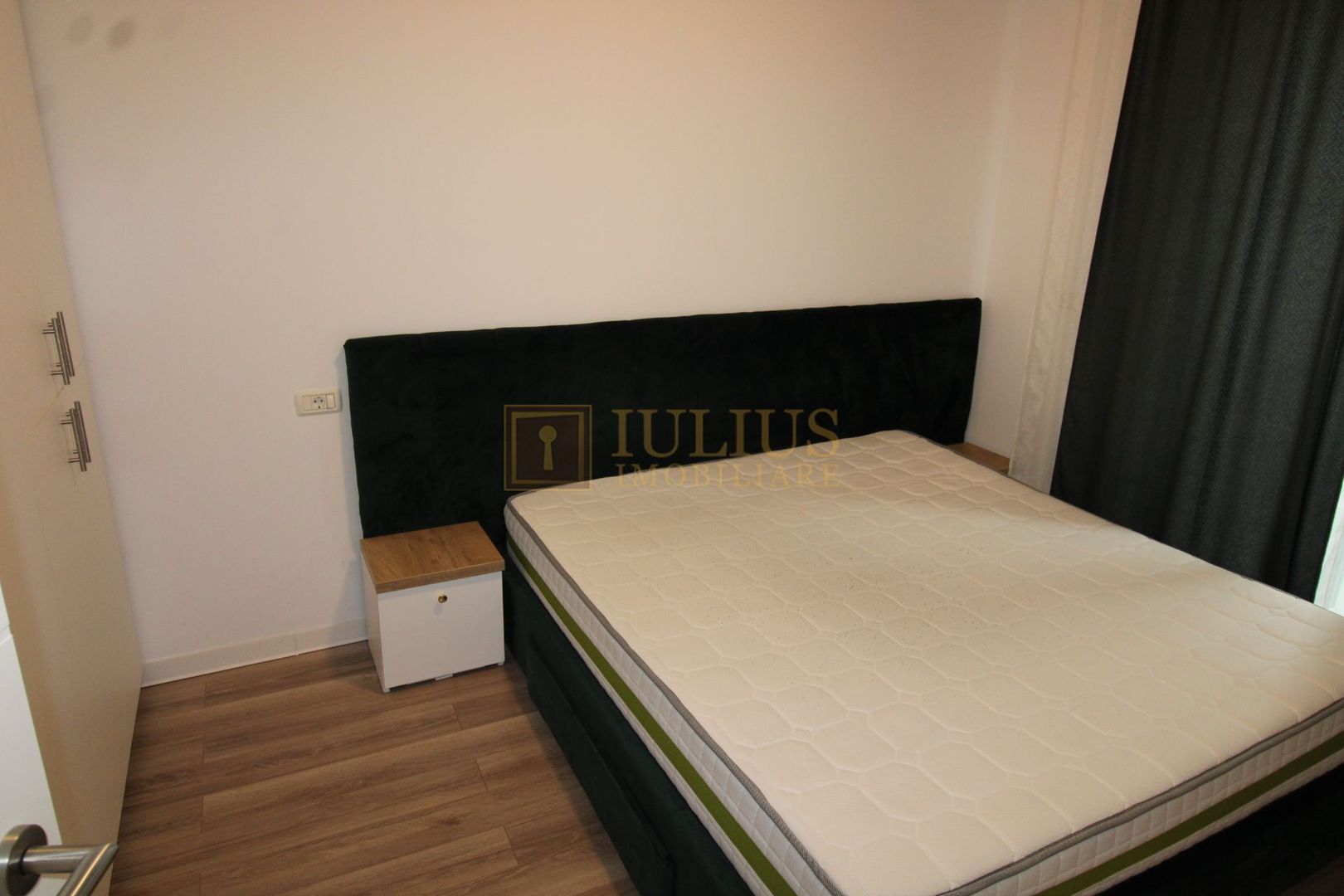 la 10 min de Complex, ideal pentru cuplu, studenti, centrala proprie - Poză 4