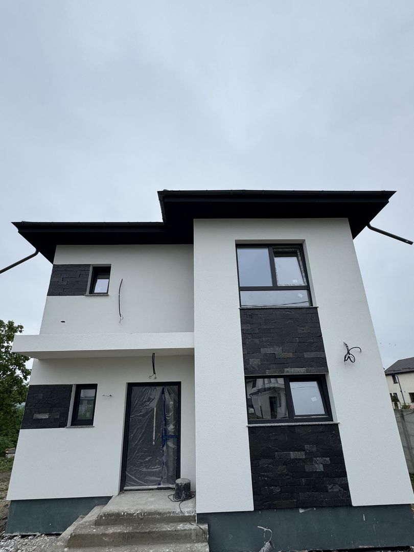 Individuala Tunari CENTRAL, Toate utilitatile, curte 440m2, 0% COMISION - Poză 2