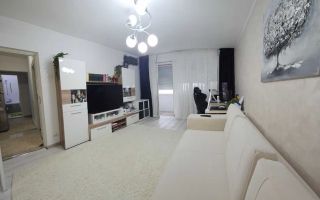 Decomandat parcare 3 camere renovat - Poză 1