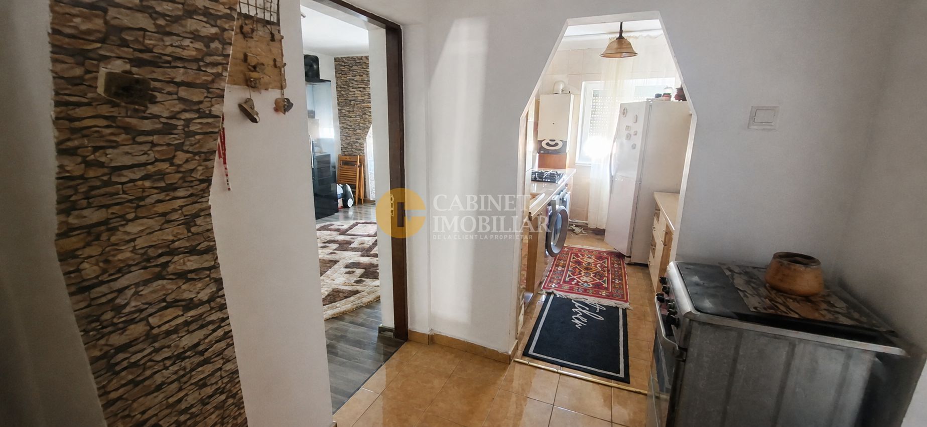 Apartament 2 camere, decomandat – Tomești(Bloc reabilitat) - Poză 3