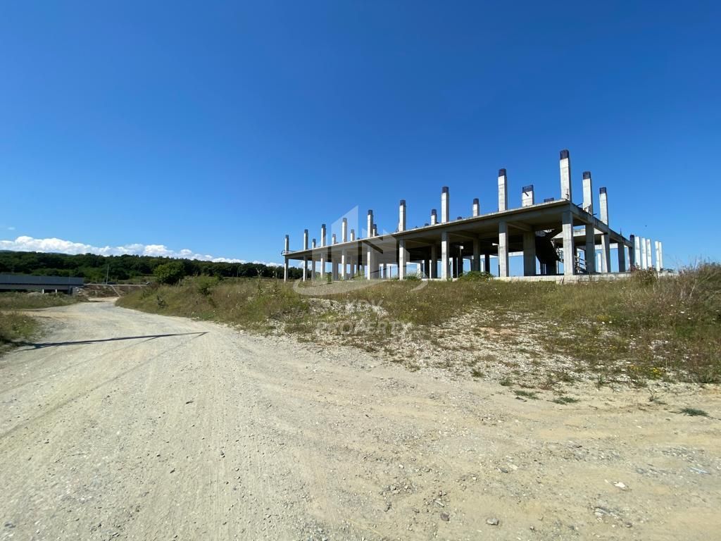 Constructie 3707 mp + Teren intravilan 8828 mp Sibiu /Selimbar - Poză 3