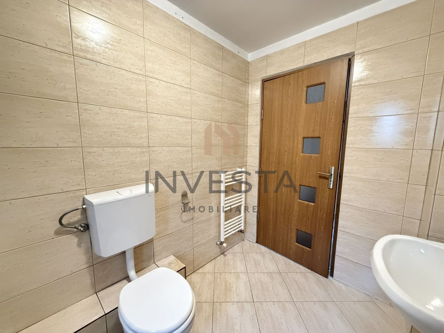 Casa deosebita de inchiriat- zona Mihai Romanul - Poză 15