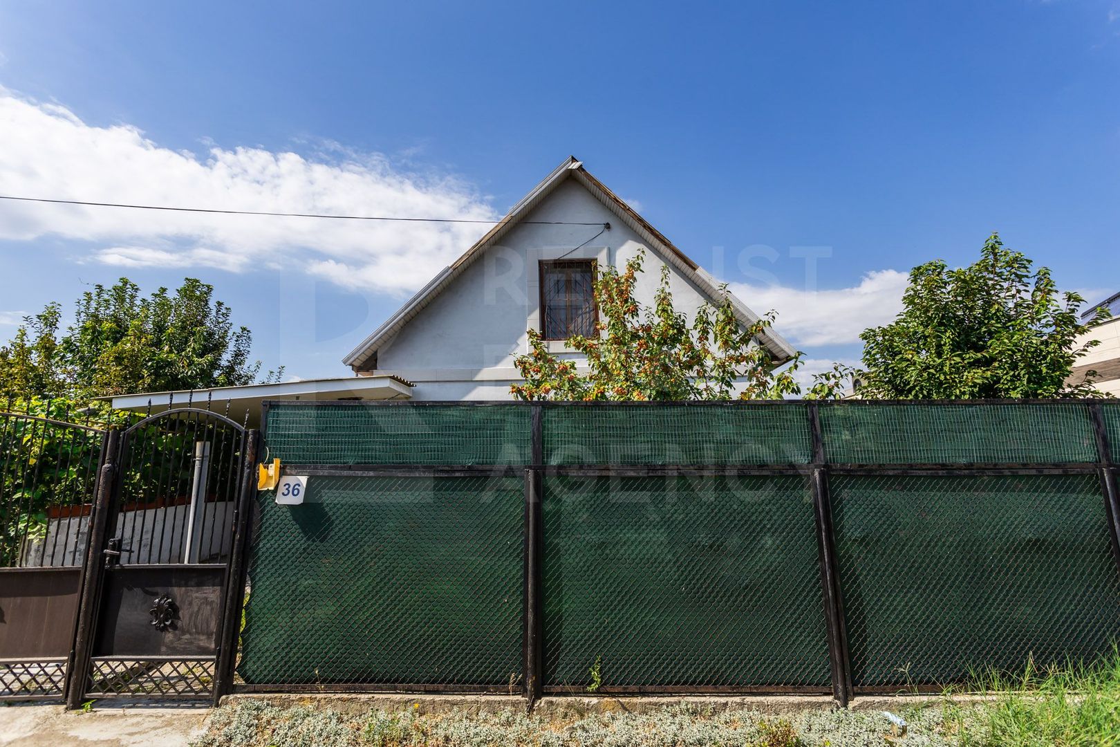 Vânzare, casă, 2 nivele, 3 camere, șoseaua Chișinău-Tighina, Sângera - Poză 2