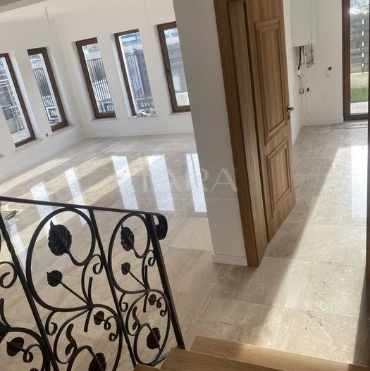 Casa cu 4 camere de vanzare in Apahida - Poză 1