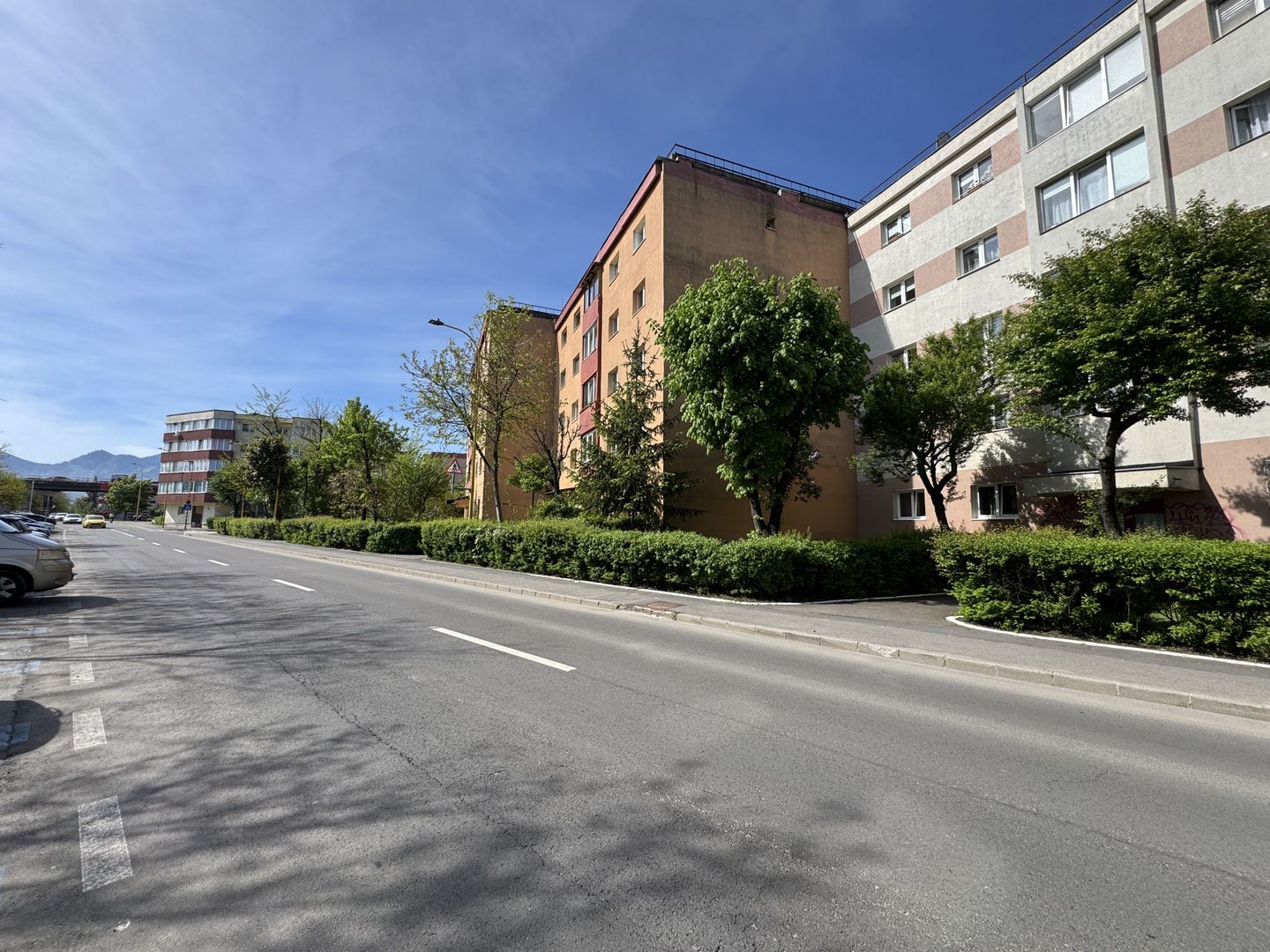Apartament decomandat cu 3 camere in Florilor, strada Crinului - Poză 25