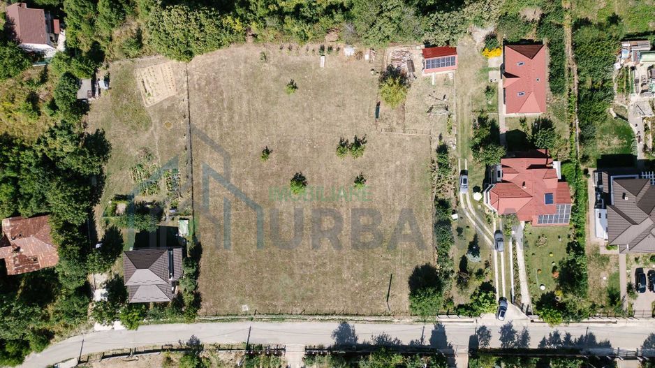 Proprietate generoasă în Bucium, Iași – casă de 300 mp cu teren și construcții secundare - Poză 5