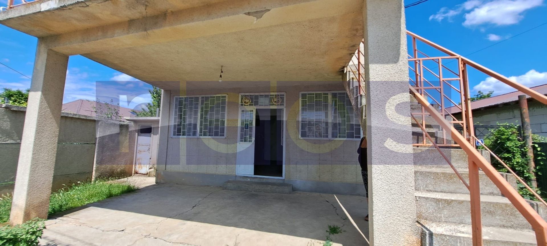 VANZARE VILA SPATIOASA CU TEREN GENEROS – 1.700 MP | RADOESTI VALE, TELEORMAN - Poză 2