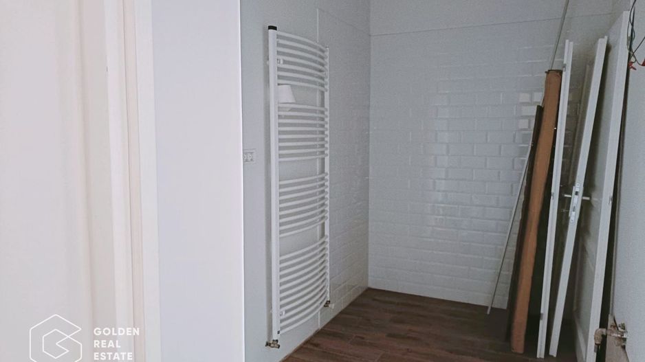 Apartament ultracentral cu 3 camere si vedere spre Hotel Continental - Poză 9