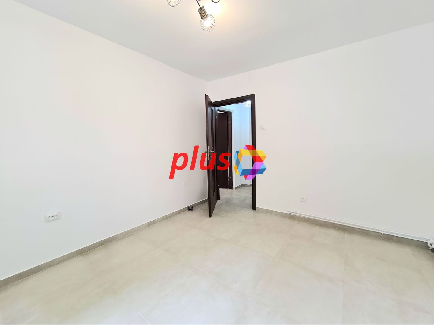Spatiu comercial de închiriat Brasov - 60 mp # plus-imo.ro - Poză 3