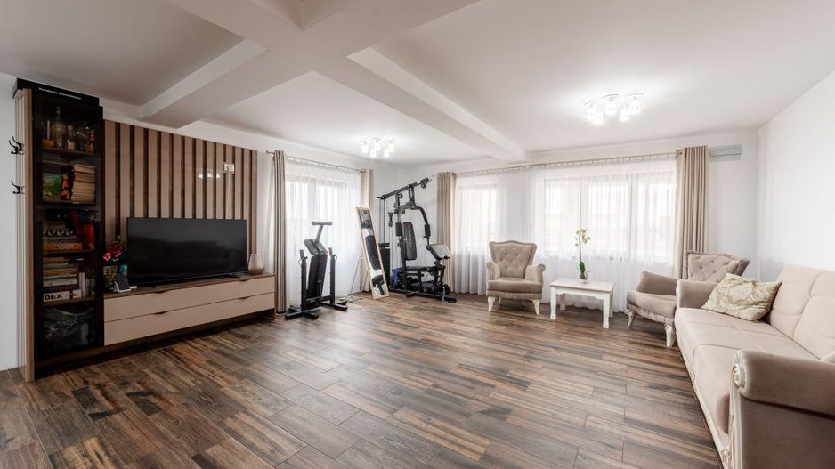 Casa P+M, 120mp utili, teren 477mp, Bradu, AG - Poză 14