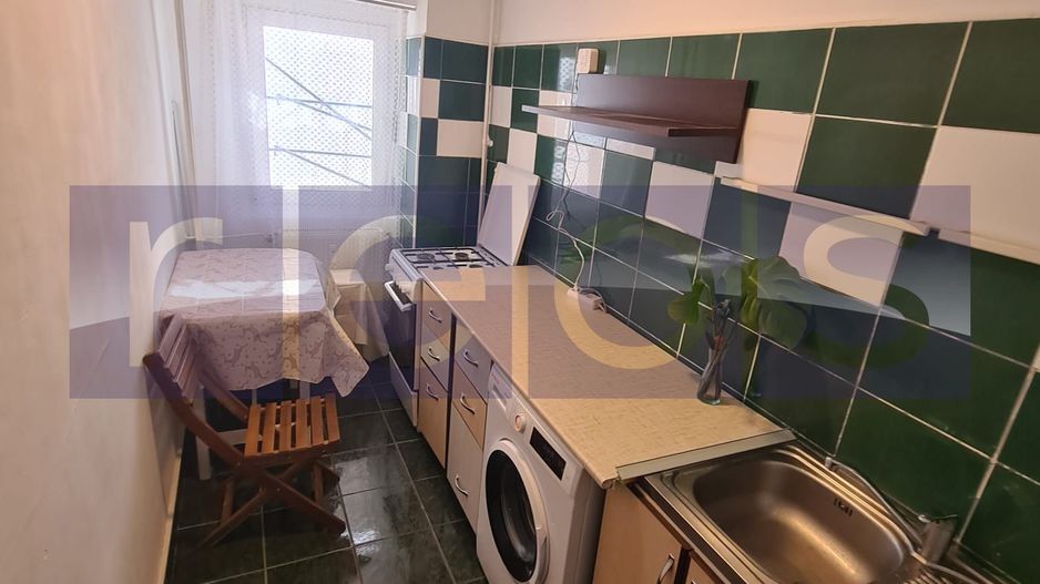 DE INCHIRIAT GARSONIERA SPATIOASA ZONA NERVA TRAIAN - Poză 7