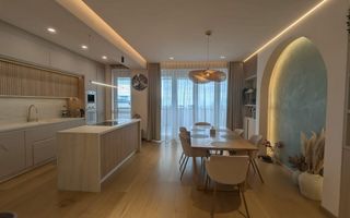 Penthouse 133 mp utili 4 camere 2 terase loc parcare in zona Centrala - Poză 1