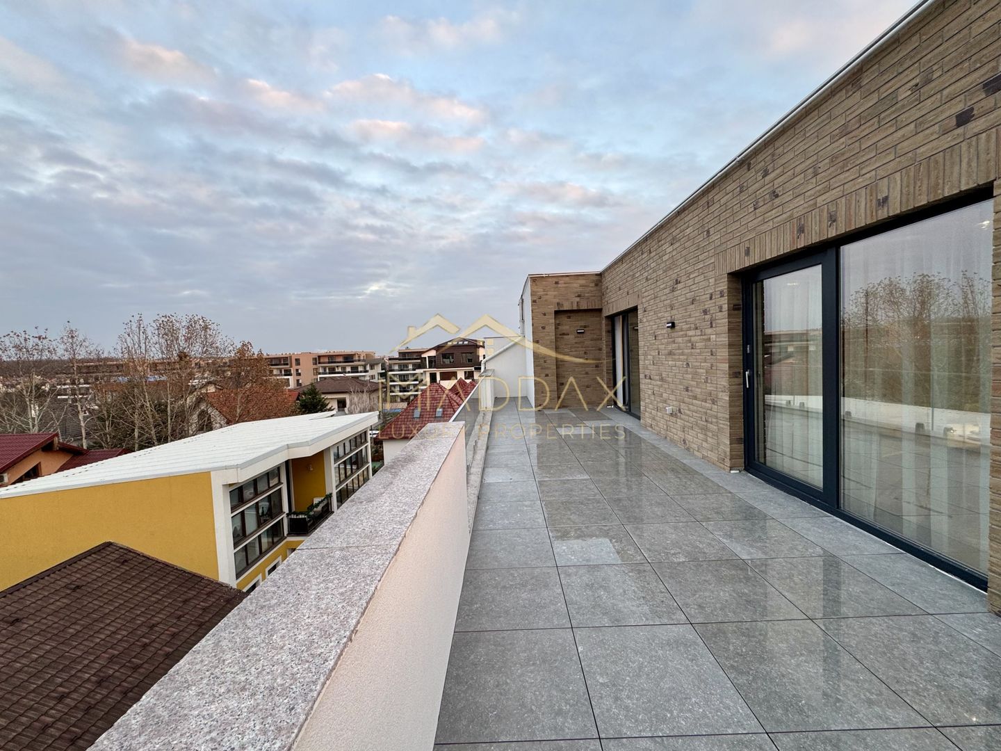 Duplex cu 4 Camere *211mp* / 2 parking / Erou Iancu Nicolae - Poză 9