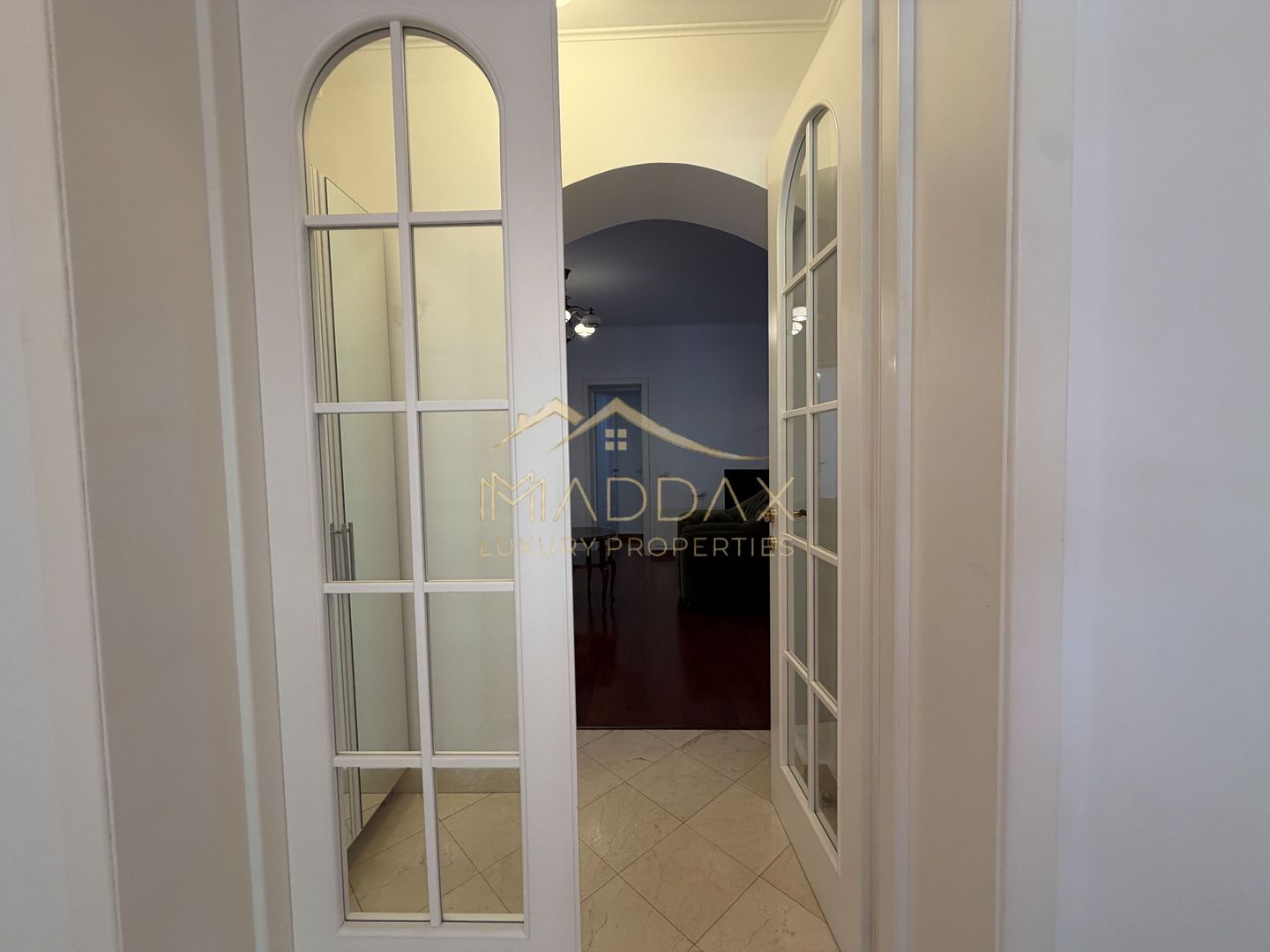 Apartament de inchiriat /4 camere in vila *153mp* +parcare / Dorobanti Capitale - Poză 8