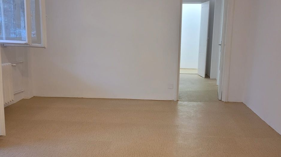 Apartament 3 camere de vanzare Lujerului - Poză 1