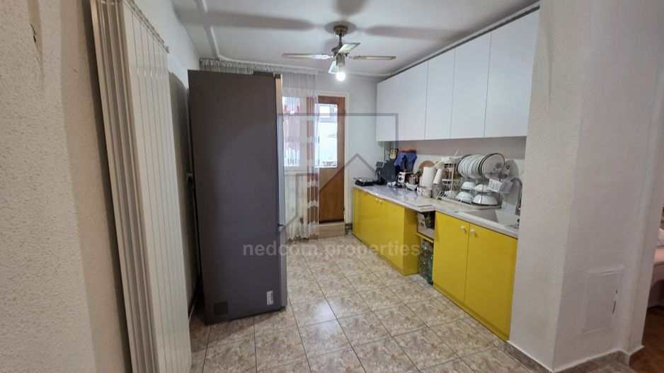 Vanzare apartament 3 camere Rahova - Barca - Poză 7