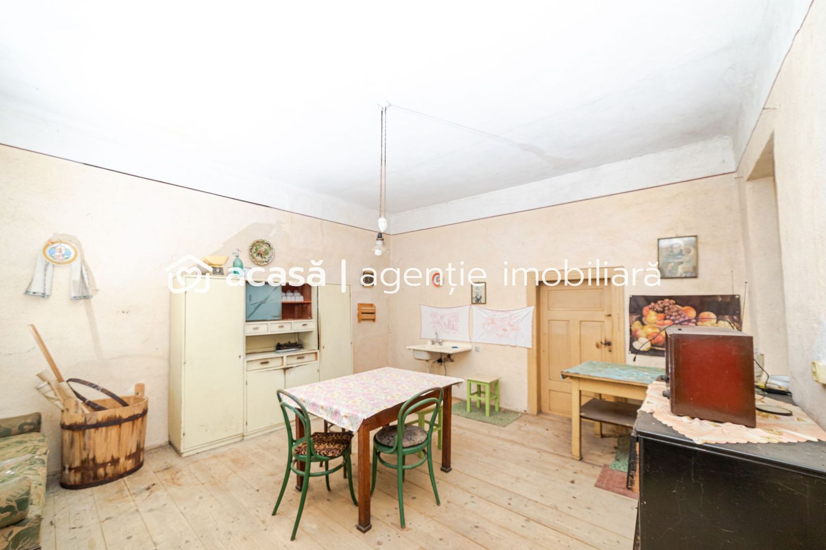 Casă în zona centrală Pâncota - Poză 8